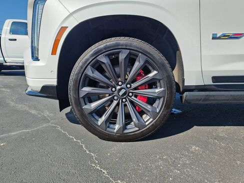Used 2025 Cadillac Escalade V w/ LPO, Floor Liner Package AWD/4WD image 10