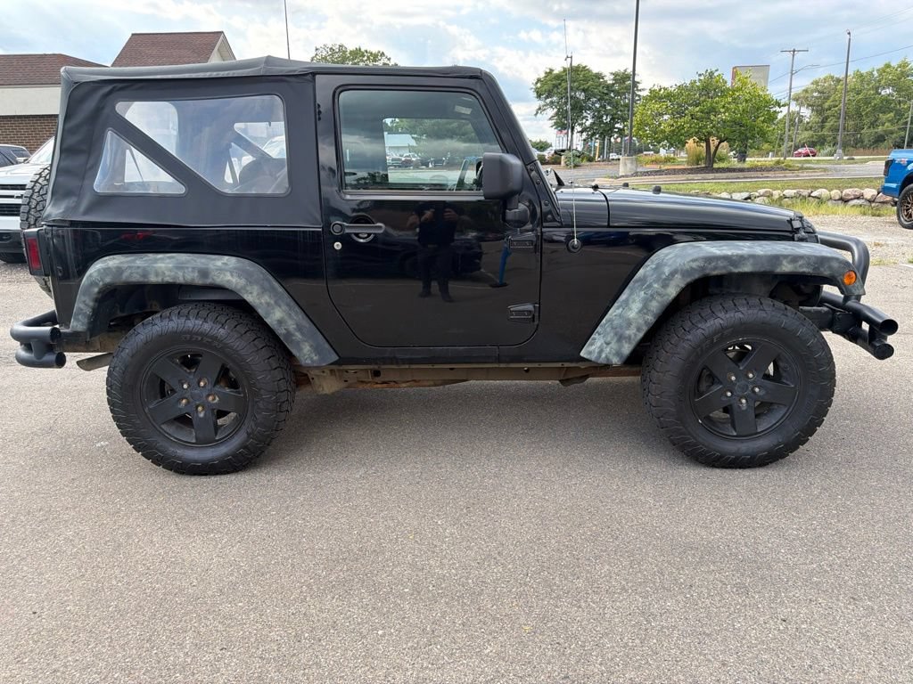 Used 2017 Jeep Wrangler Sport AWD/4WD image 4