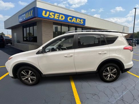 Used 2016 Toyota RAV4 XLE image 7