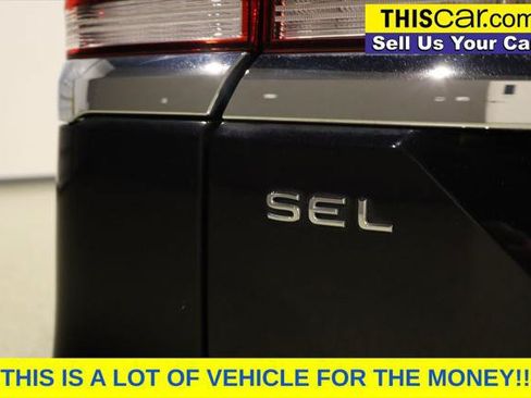 Used 2024 Volkswagen Atlas SEL Premium R-Line AWD/4WD image 16