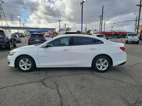 Certified 2020 Chevrolet Malibu LS image 31
