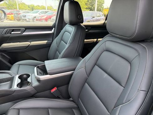 New 2027 GMC Terrain Elevation w/ Elevation Premium Package FWD image 18