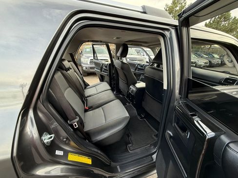 Used 2016 Toyota 4Runner SR5 Premium AWD/4WD image 19