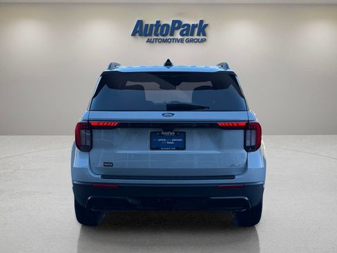 New 2026 Ford Explorer ST-Line w/ ST-Line Street Pack AWD/4WD image 6