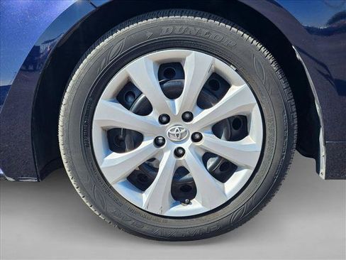 Used 2024 Toyota Corolla LE FWD image 27