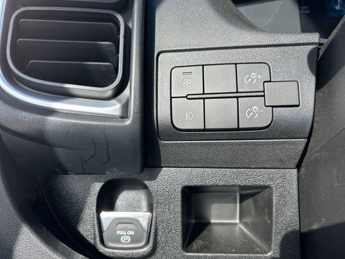 New 2026 RAM ProMaster 2500 w/ Quick Order Package 22G SLT image 18