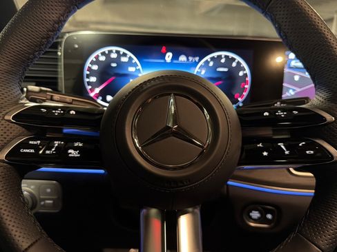 New 2026 Mercedes-Benz GLS 450 4MATIC image 24