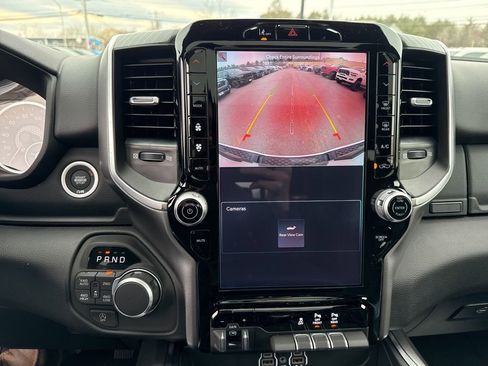 New 2026 RAM 1500 4x4 Crew Cab image 14