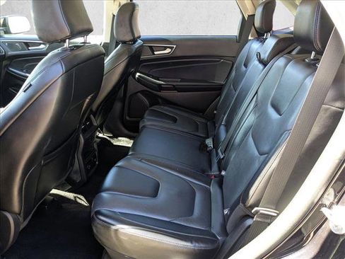 Used 2022 Ford Edge Titanium w/ Equipment Group 301A image 18