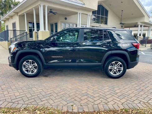 Used 2026 GMC Terrain Elevation FWD image 2