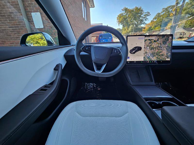 Used 2025 Tesla Model 3 Long Range RWD image 4