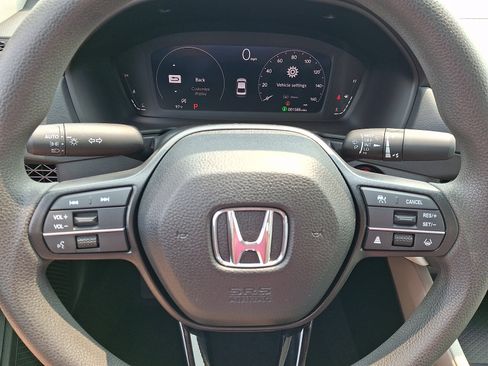 Certified 2025 Honda Accord SE image 20