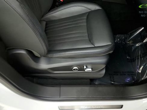 Used 2023 Maserati Grecale GT AWD/4WD image 38