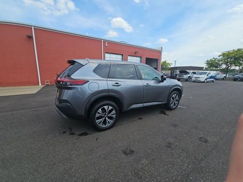 Used 2023 Nissan Rogue SV AWD/4WD image 10