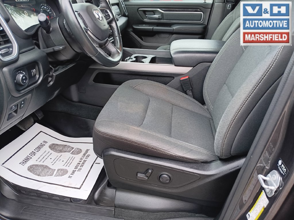 Used 2022 RAM 1500 Big Horn AWD/4WD image 30