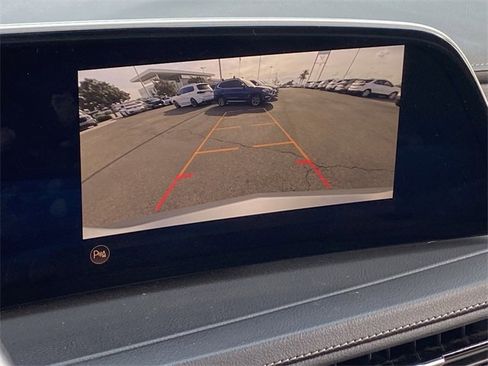 Used 2024 Cadillac XT4 Premium Luxury image 15