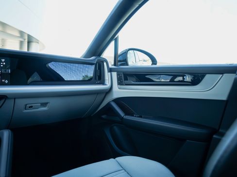 New 2026 Porsche Cayenne E-Hybrid image 26