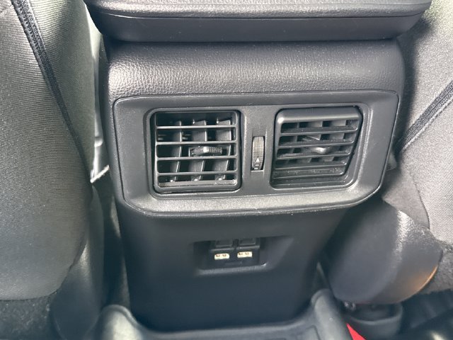 Used 2021 Toyota RAV4 XLE w/ Convenience Package FWD image 22