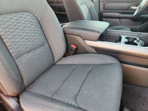 New 2026 RAM 1500 Express AWD/4WD image 14