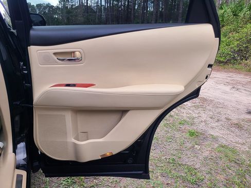 Used 2011 Lexus RX 350 2WD w/ Premium Pkg image 29