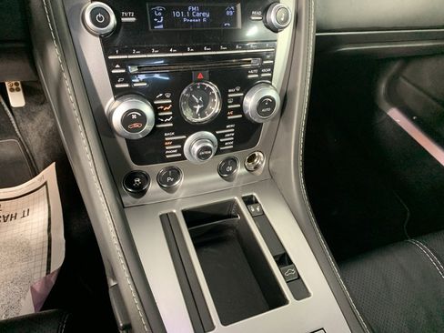 Used 2012 Aston Martin V8 Vantage Coupe RWD image 24