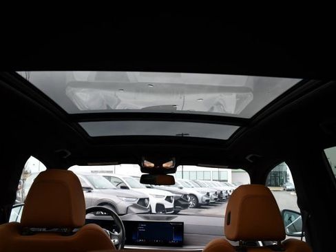 Used 2026 BMW X5 sDrive40i w/ Premium Package image 31