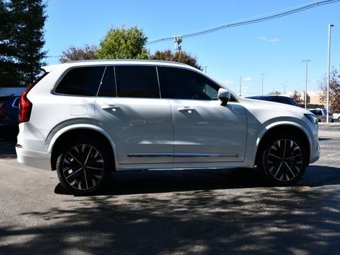 New 2026 Volvo XC90 B6 Ultra image 8