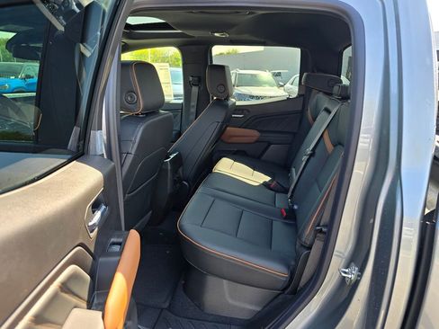 New 2026 GMC Canyon AT4 w/ Technology Plus Package AWD/4WD image 24