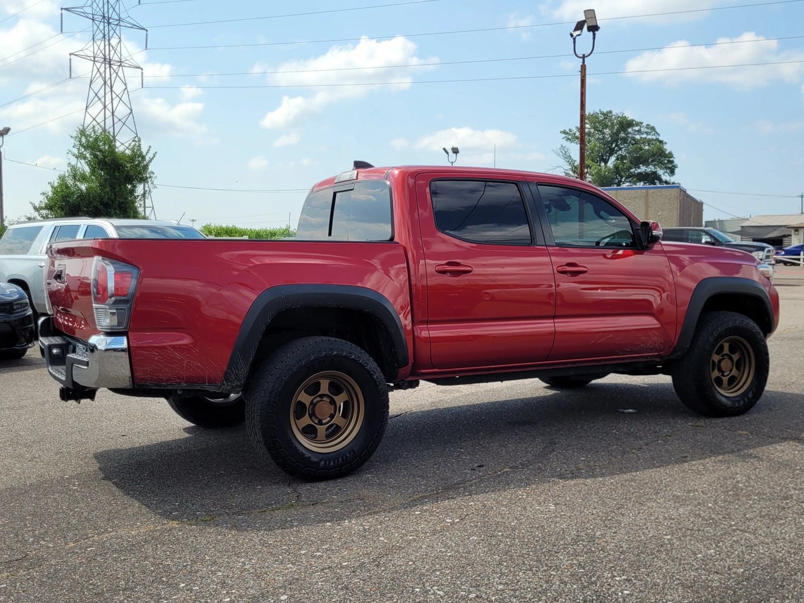 Used 2021 Toyota Tacoma TRD Off-Road AWD/4WD image 19