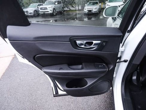 Used 2020 Volvo XC60 T5 Momentum AWD/4WD image 58