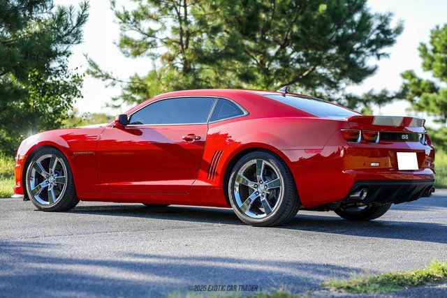 Used 2011 Chevrolet Camaro SS w/ RS Package RWD image 6
