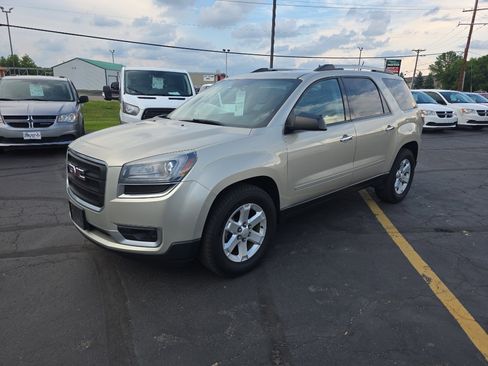 Used 2015 GMC Acadia SLE AWD/4WD image 1