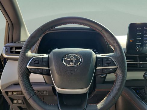 Certified 2024 Toyota Sienna XSE FWD image 26