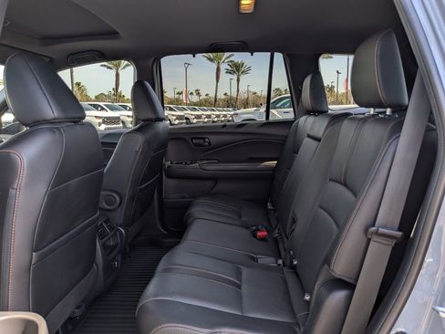 Used 2023 Honda Passport TrailSport image 15