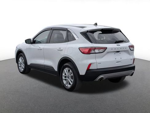 Certified 2022 Ford Escape SE w/ Convenience Package AWD/4WD image 4
