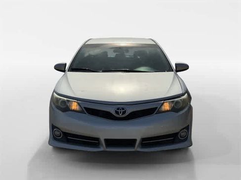 Used 2012 Toyota Camry SE image 8