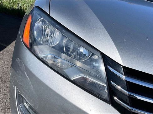 Used 2013 Volkswagen Passat TDI SEL Premium image 6