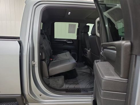 Used 2025 Chevrolet Silverado 3500 LTZ AWD/4WD image 28