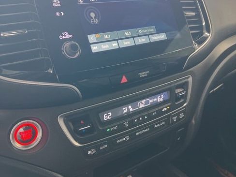 Used 2022 Honda Pilot TrailSport image 25