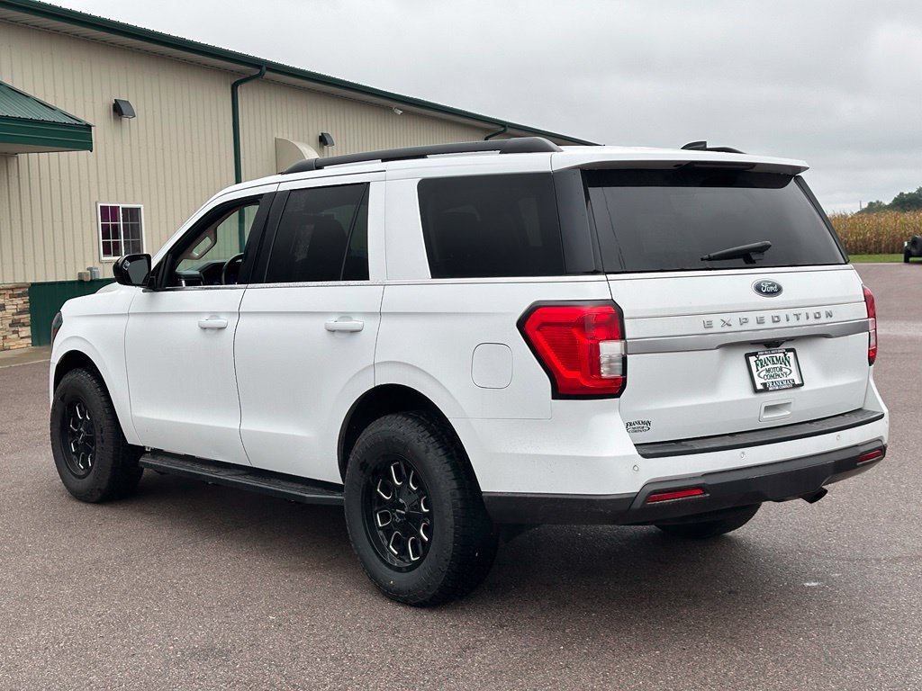 Used 2022 Ford Expedition XL AWD/4WD image 5