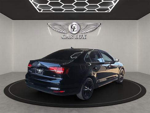 Used 2018 Volkswagen Jetta Sport image 6