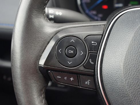Used 2022 Toyota RAV4 XSE AWD/4WD image 11