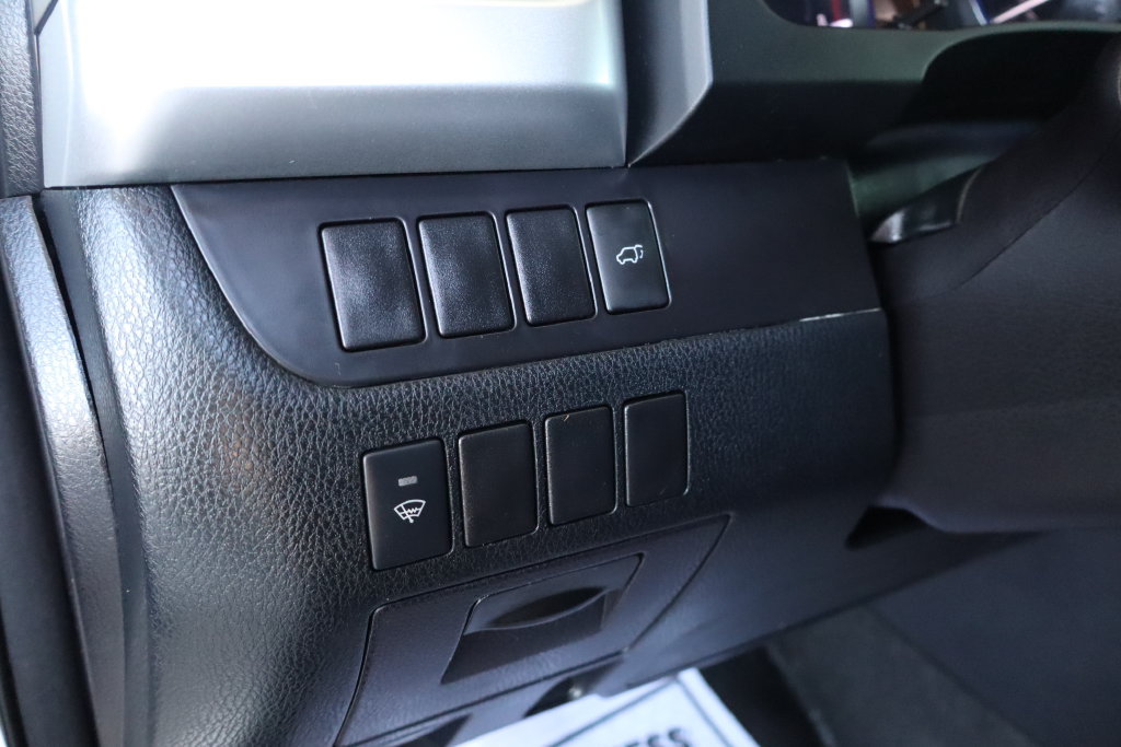 Used 2015 Toyota Highlander XLE AWD/4WD image 15