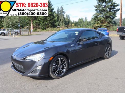 Used 2013 Scion FR-S RWD image 2
