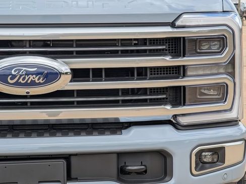 New 2026 Ford F250 Platinum w/ Platinum Plus Package AWD/4WD image 6