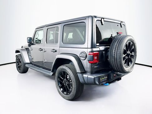 Used 2022 Jeep Wrangler Sahara w/ Cold Weather Group image 5