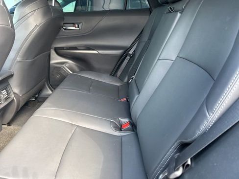 Used 2024 Toyota Venza XLE image 36