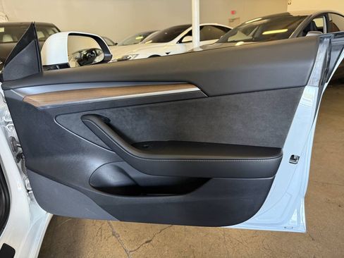 Used 2021 Tesla Model 3 Long Range AWD/4WD image 16