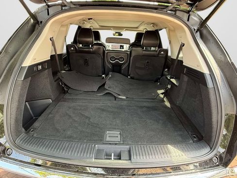 Certified 2024 Acura MDX w/ Technology Package AWD/4WD image 8