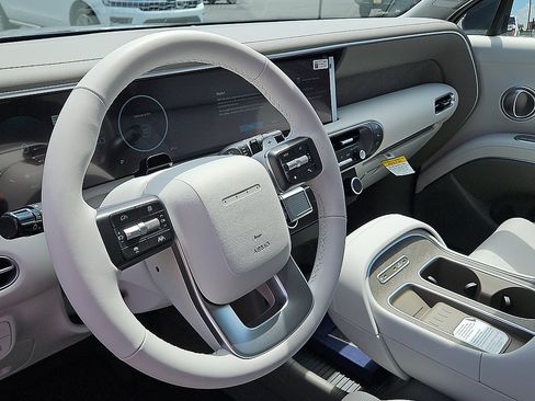 Used 2027 Hyundai Palisade Limited AWD/4WD image 10